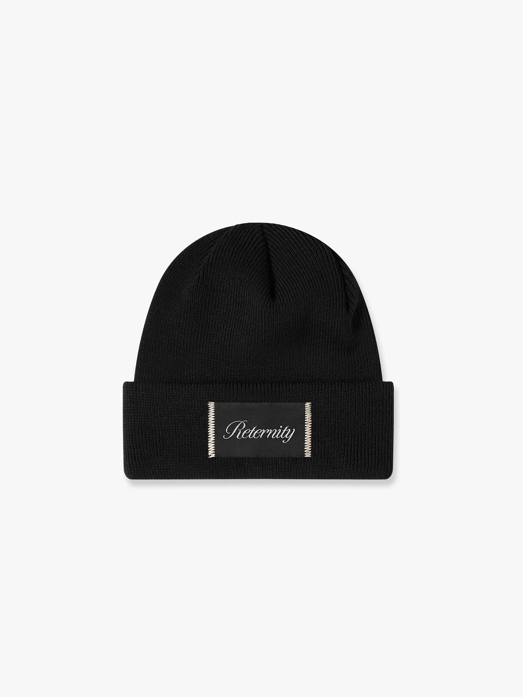 ESSENTIAL BEANIE - BLACK