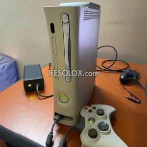 Microsoft XBOX 360 Pro 60GB Game Console Complete Set with 2 Wired Controller and 5 Games - Foreign Used